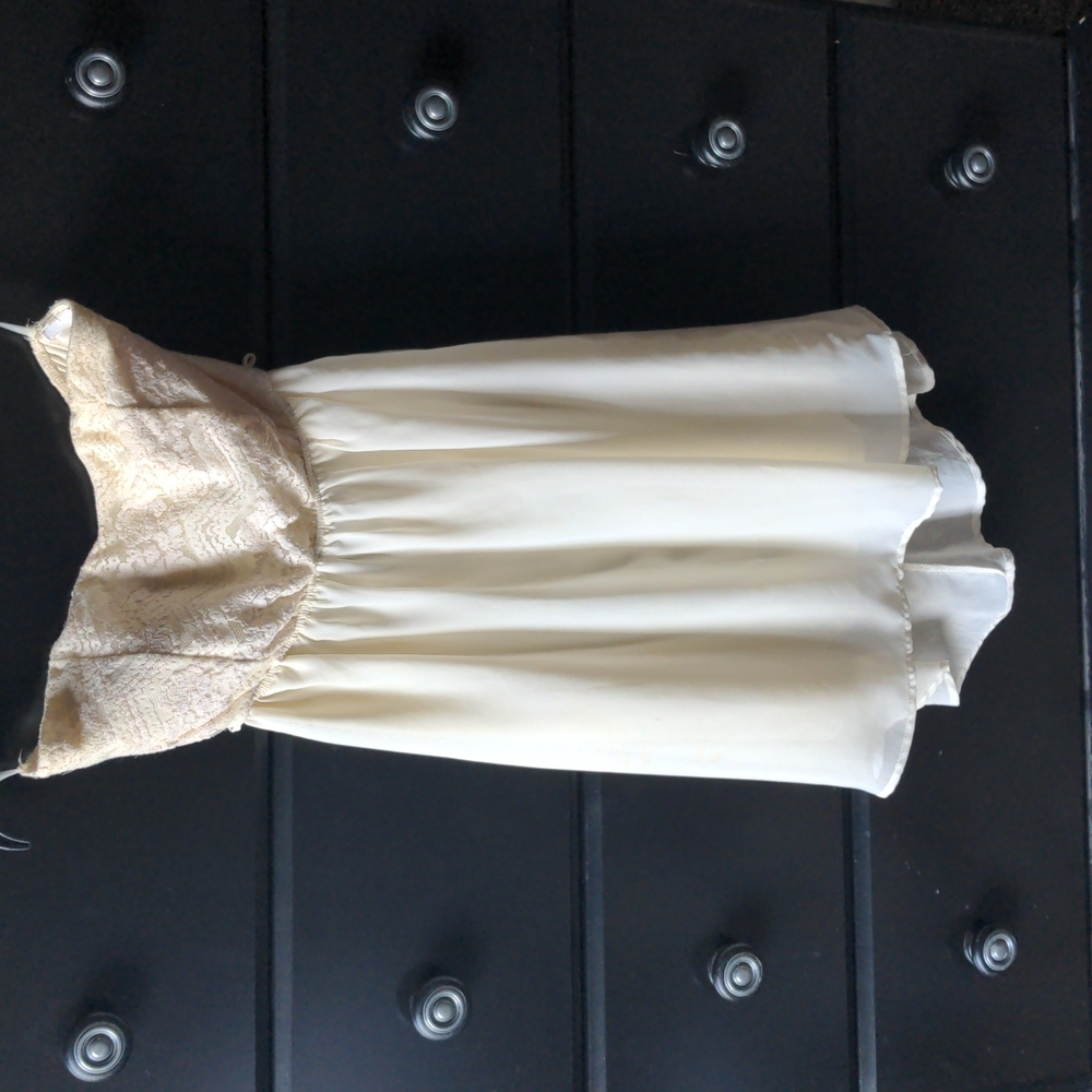 Strapless dress